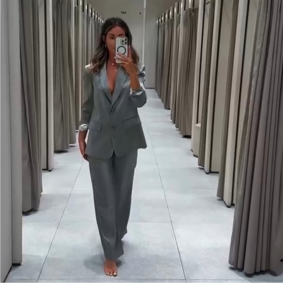 ZARA 2 PIECES MATCHING SET METALLIC JACKET AND METALLIC PANTS - Picture 4 of 16